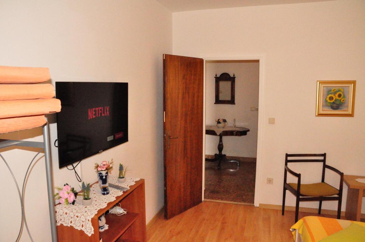 Guest House Stefica Hvar Town Bagian luar foto