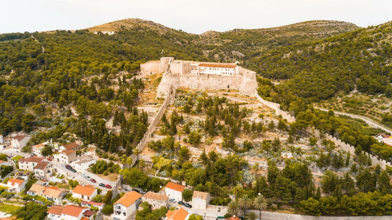 Guest House Stefica Hvar Town Bagian luar foto